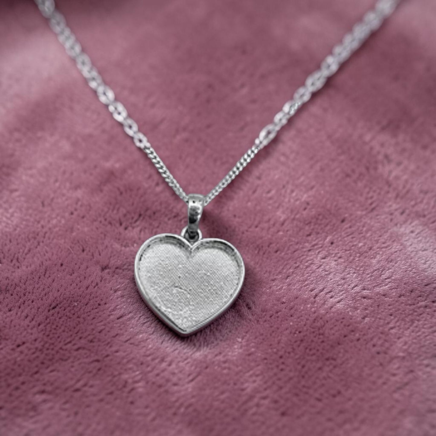 Pendant 10