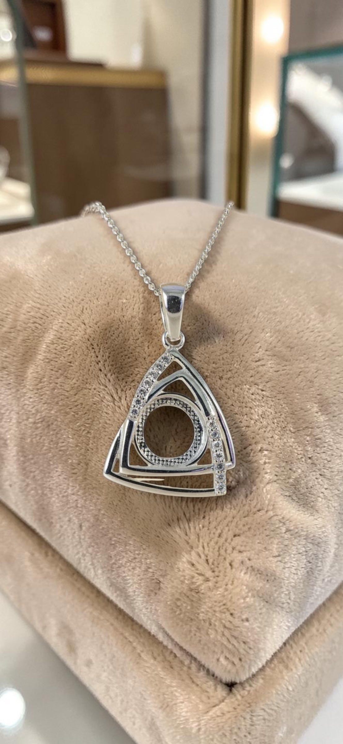 Pendant 50