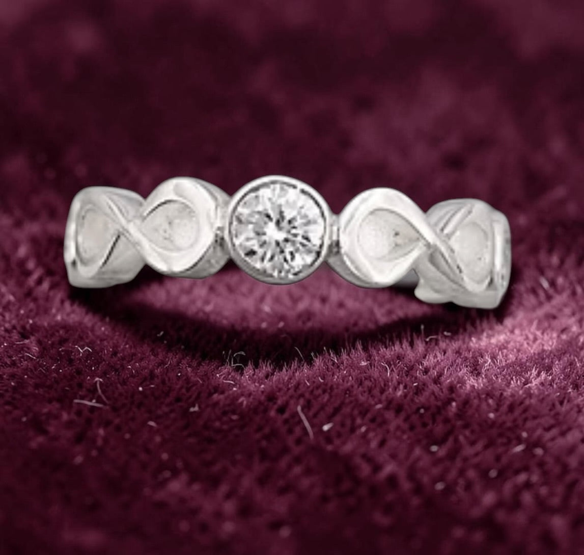 Crystal Ring 8