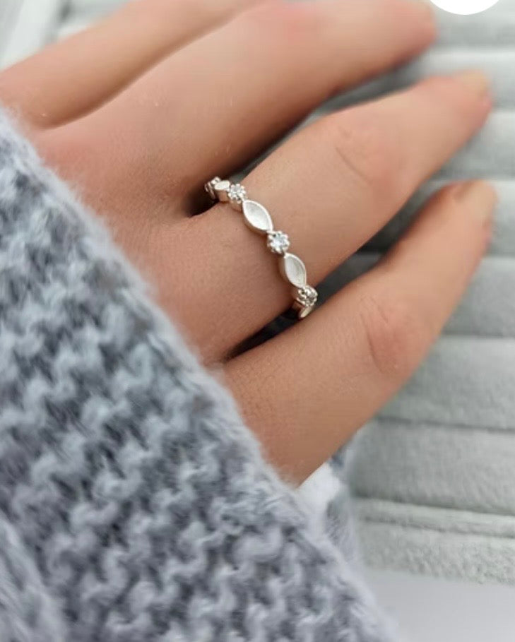 Crystal Ring 16