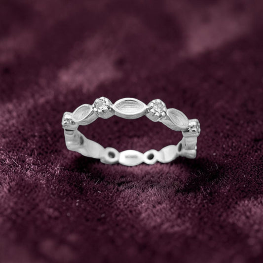 Crystal ring 32