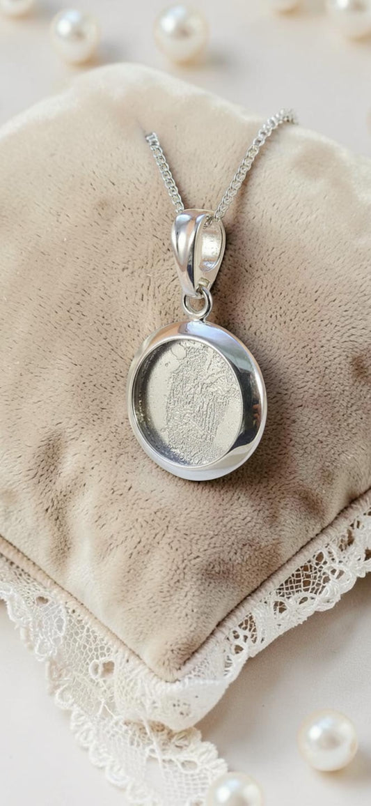 Pendant 44