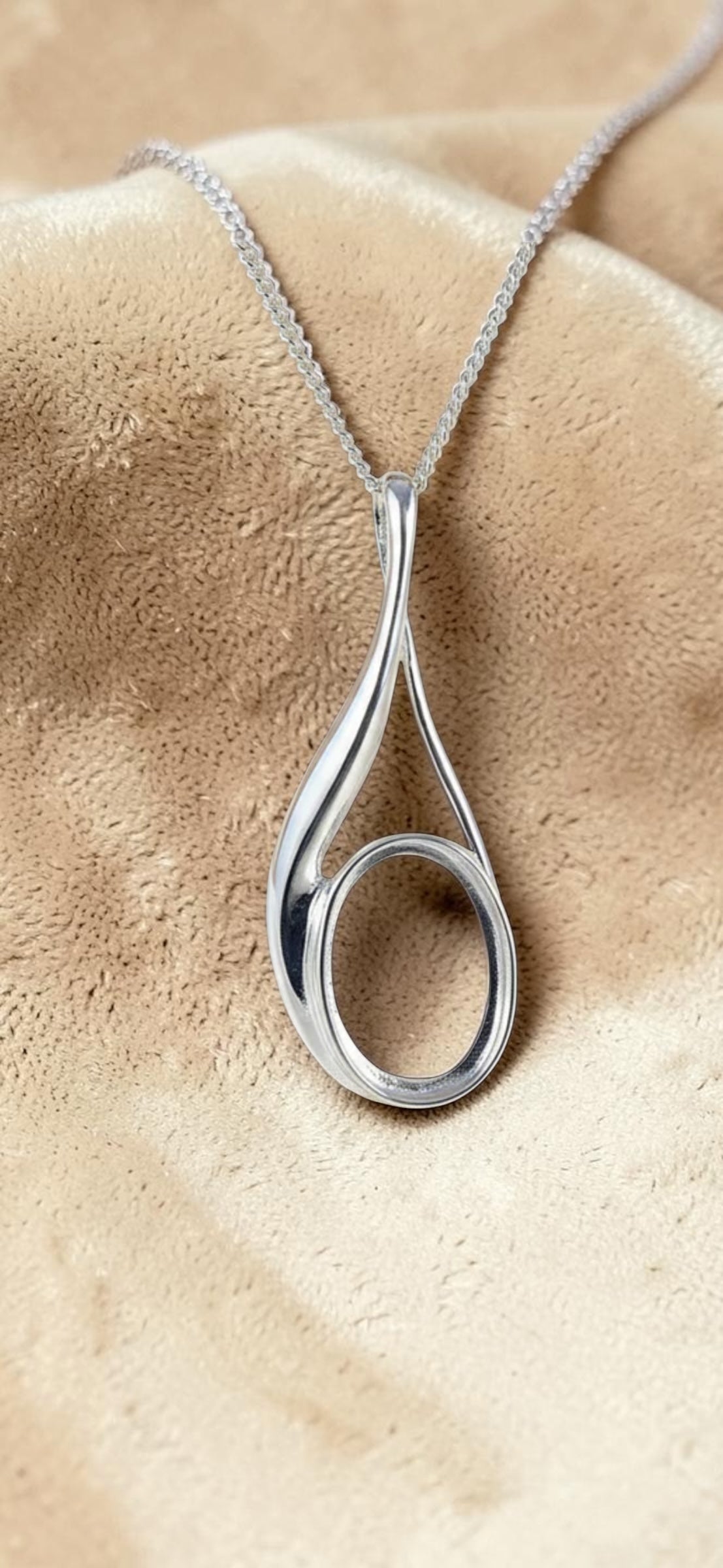 Pendant 45