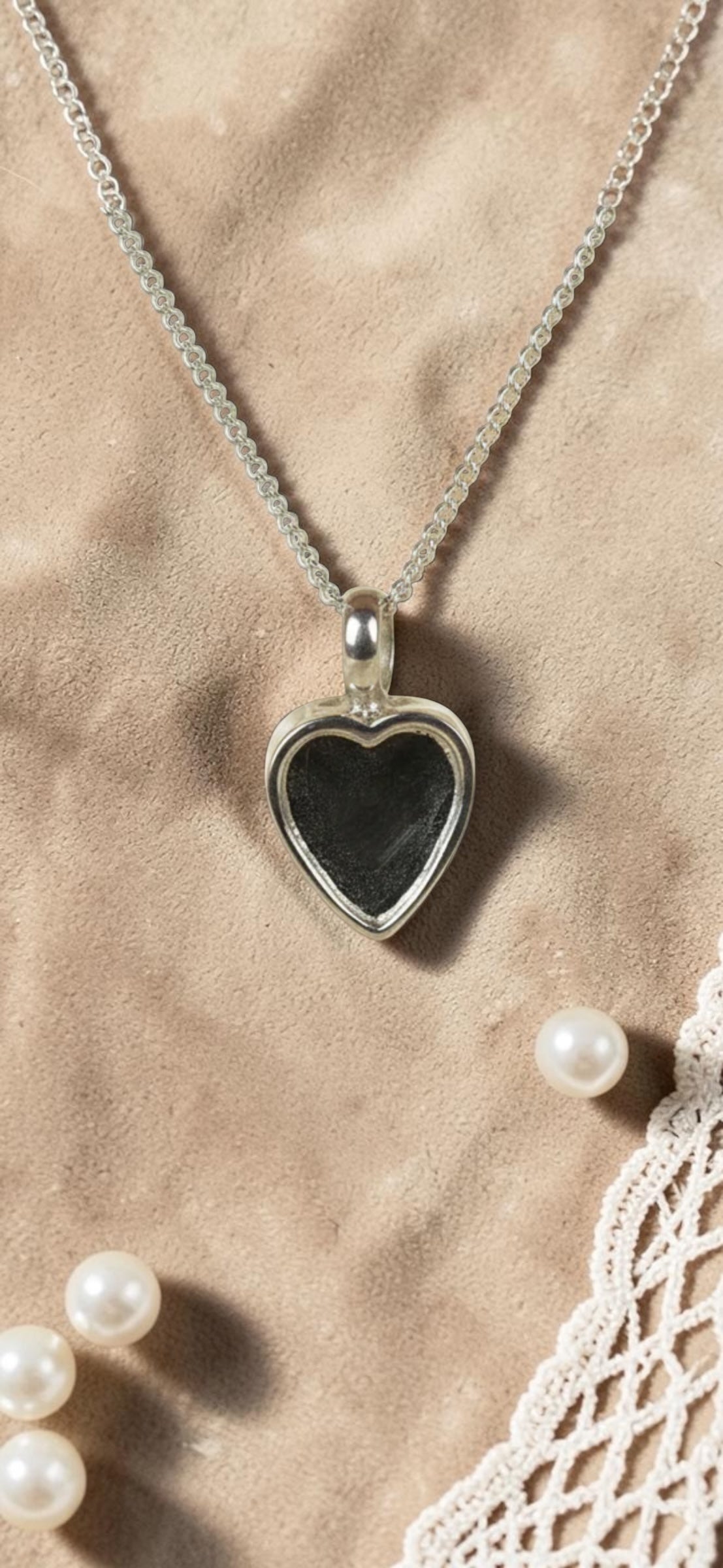 Pendant 84