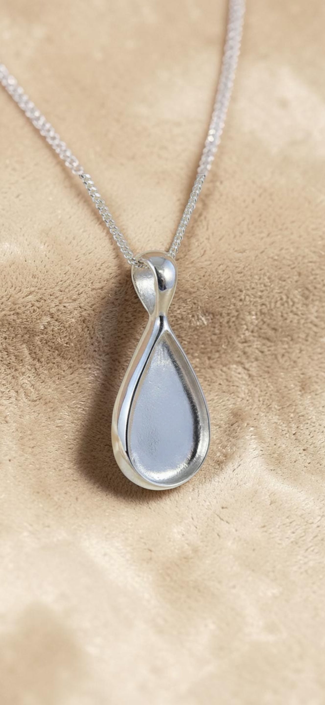 Pendant 87